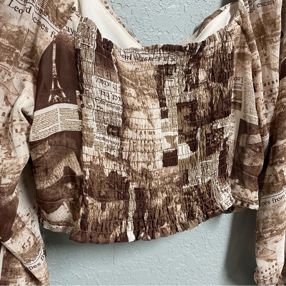 RABBIT ROSE women’s puffy long sleeve blouse size XL newspaper brown crop top - Picture 6 of 6